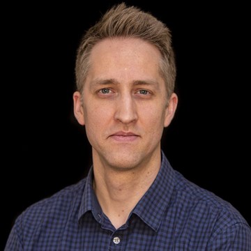 Stefan Thor Smith